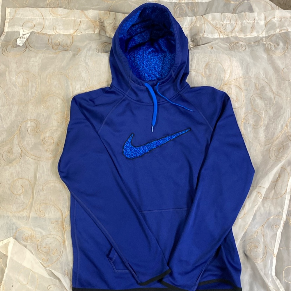 Nike Therma-Fit Hoodie NWOT Size M
